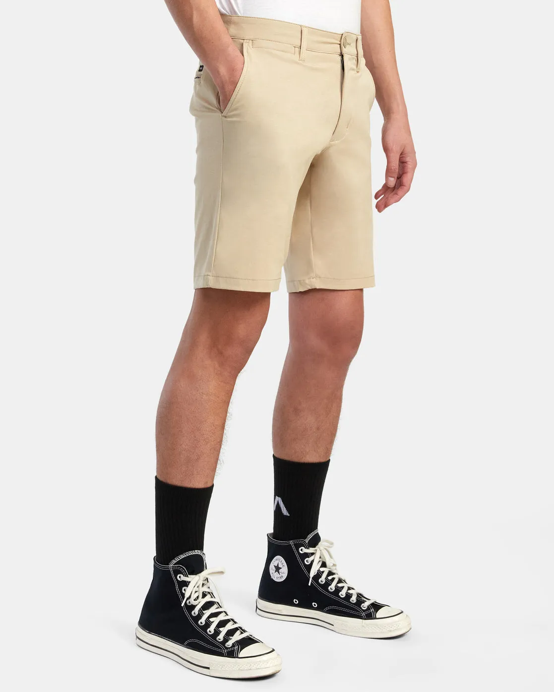Back In Hybrid 19" Shorts - Khaki