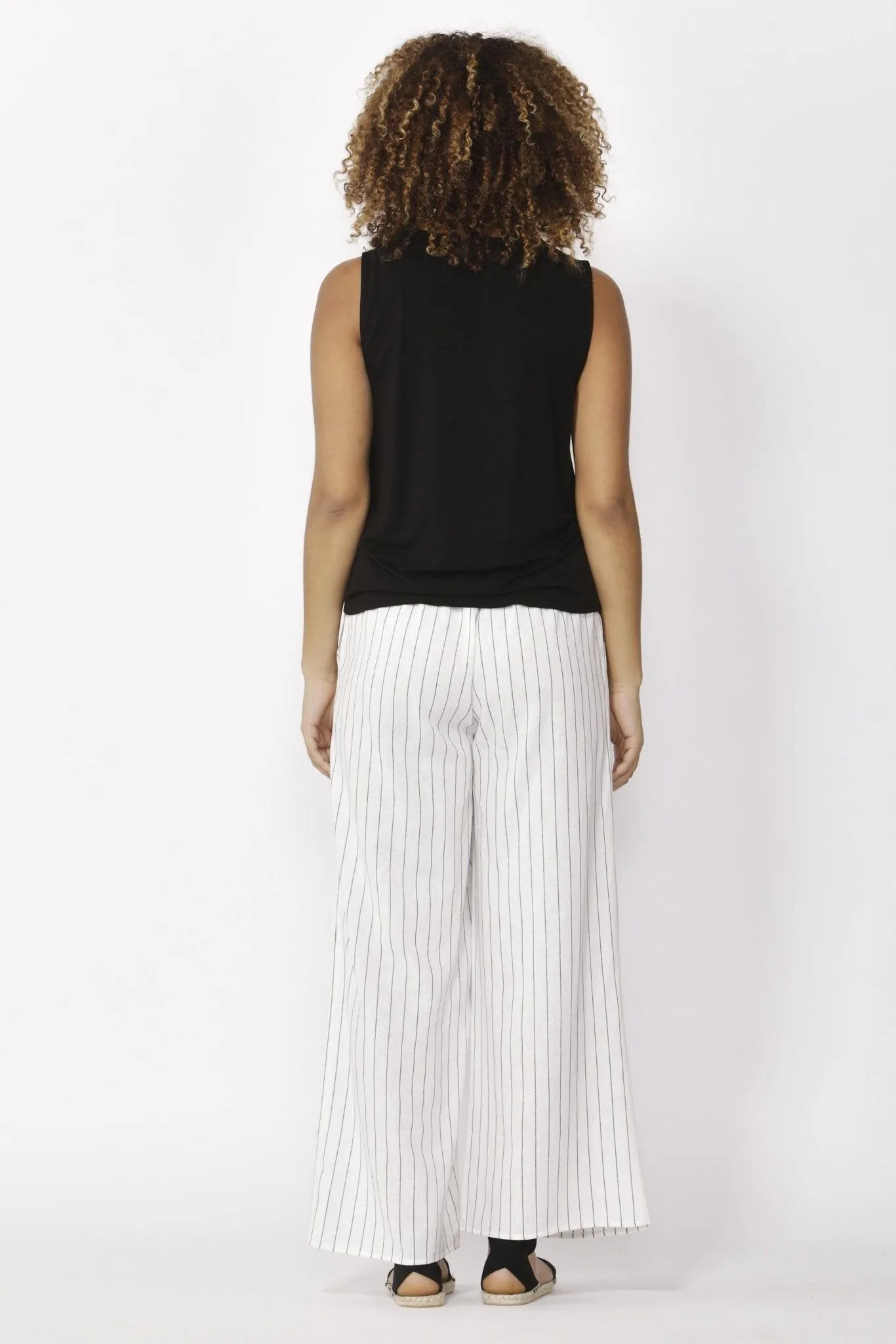 Betty Basics Memphis Tank in Black