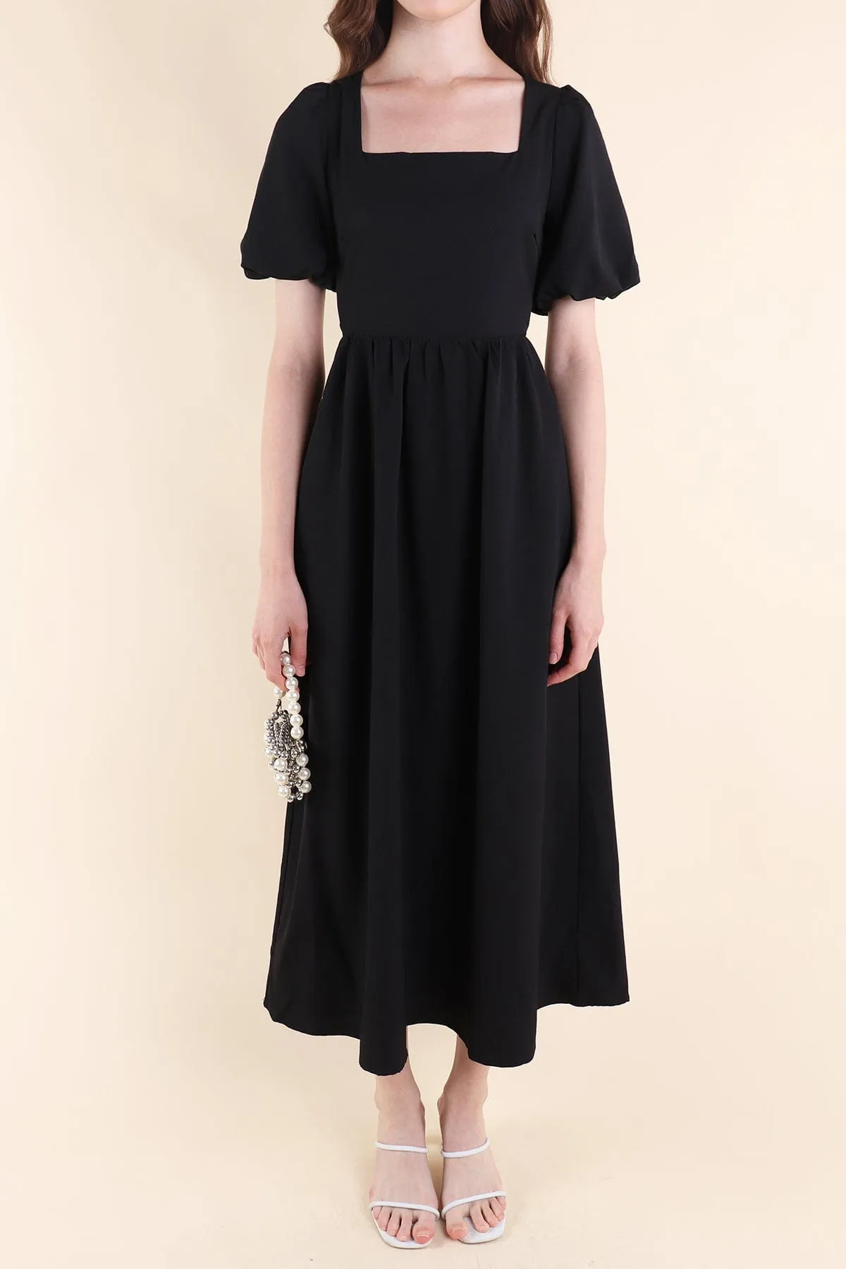CASS PUFF-SLEEVE TIE-BACK MAXI DRESS IN BLACK