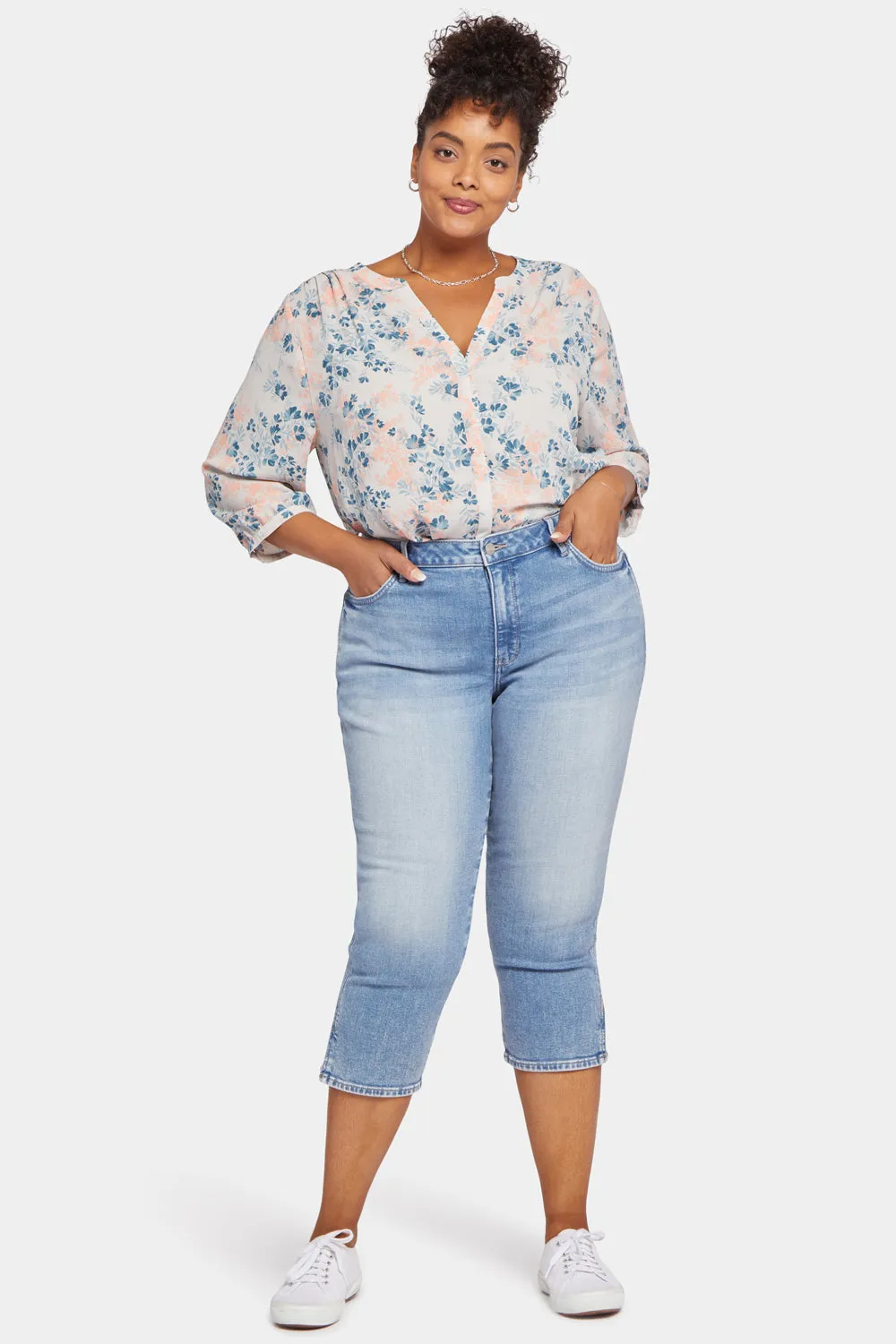 Chloe Capri Jeans In Plus Size - Quinta
