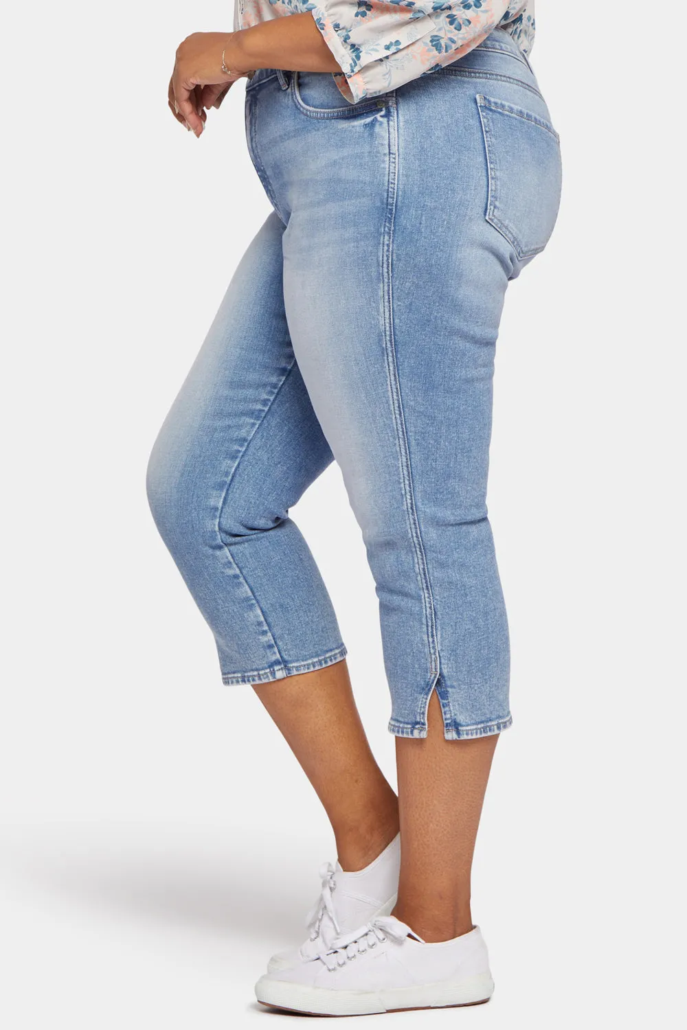 Chloe Capri Jeans In Plus Size - Quinta