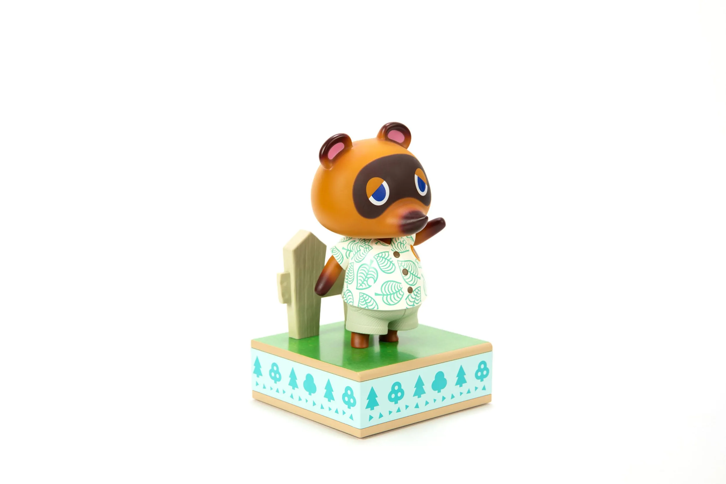 First 4 Figures Animal Crossing: New Horizons Tom Nook PVC Statue