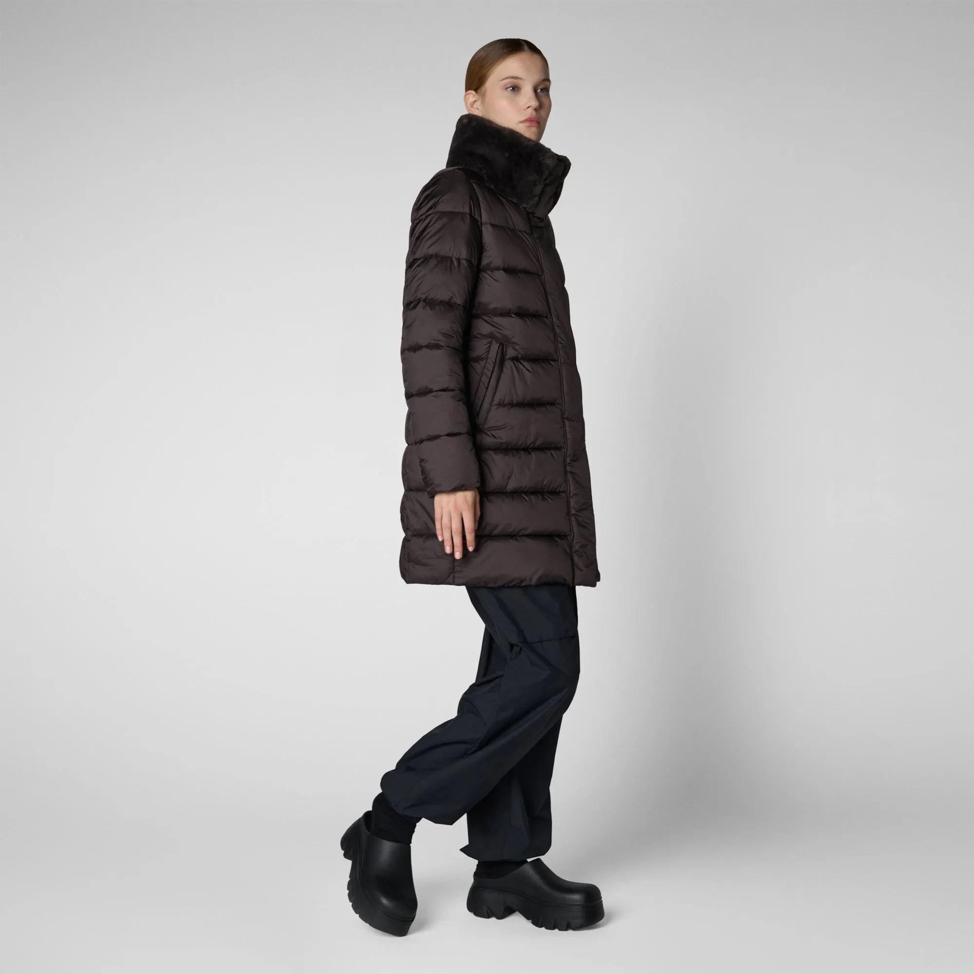 Woman's coat Dalea in brown black